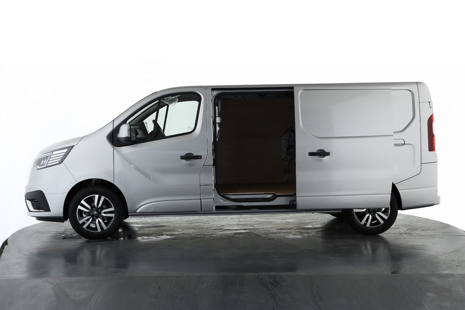 Used Renault Trafic 2025 for sale - 77233647: Photo 9