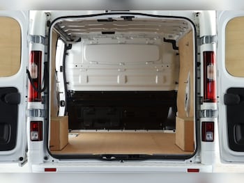 Used Renault Trafic 2025 for sale - 76492262: Photo