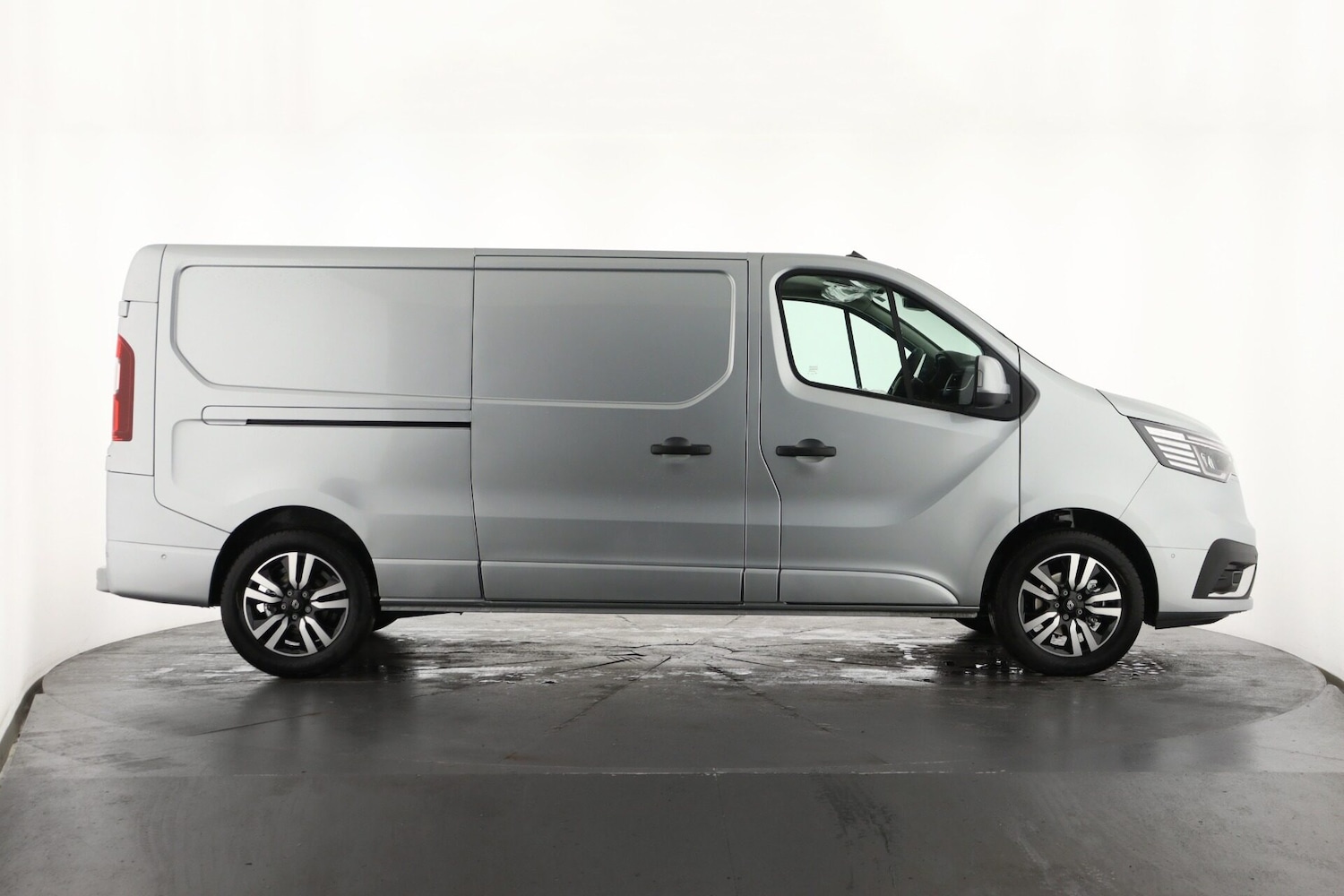 Used Renault Trafic 2025 for sale - 77152747: Photo 5
