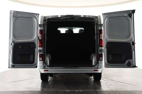 Used Renault Trafic 2025 for sale - 76102682: Photo 2