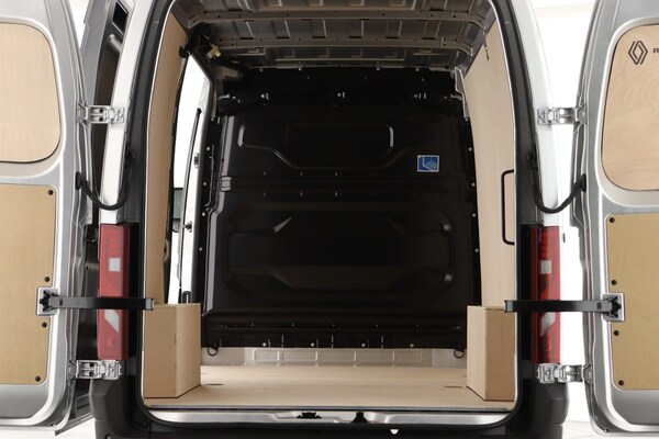 Used Renault Master 2025 for sale - 76267840: Photo 3