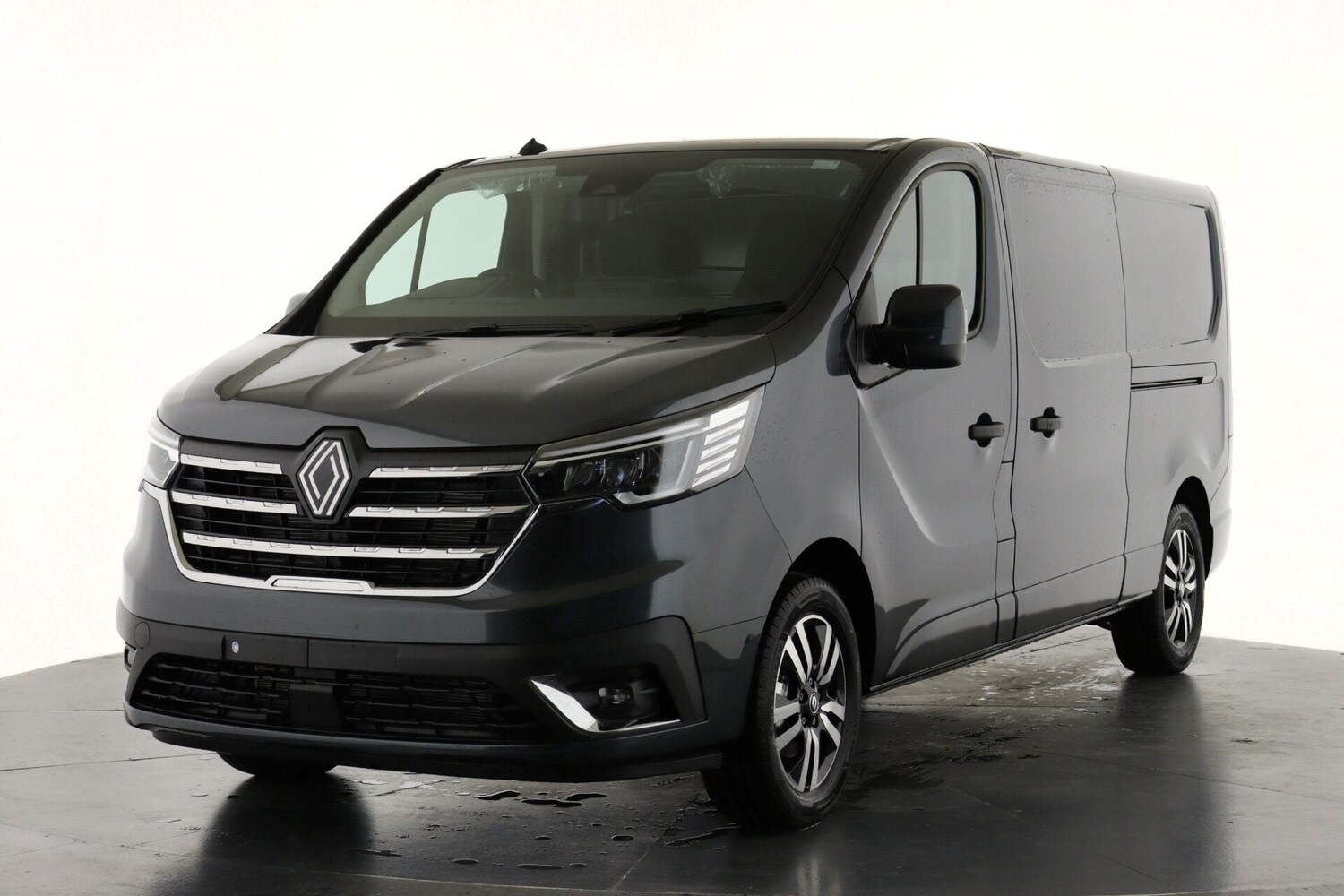 Used Renault Trafic 2026 for sale - 77915559: Photo 7