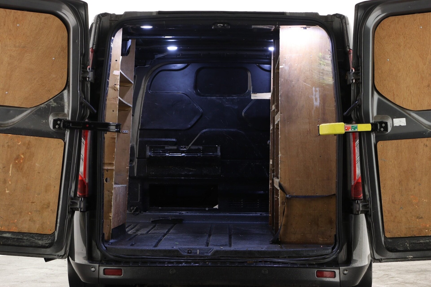 Used Ford Transit Custom 2020 for sale - 77493850: Photo 3