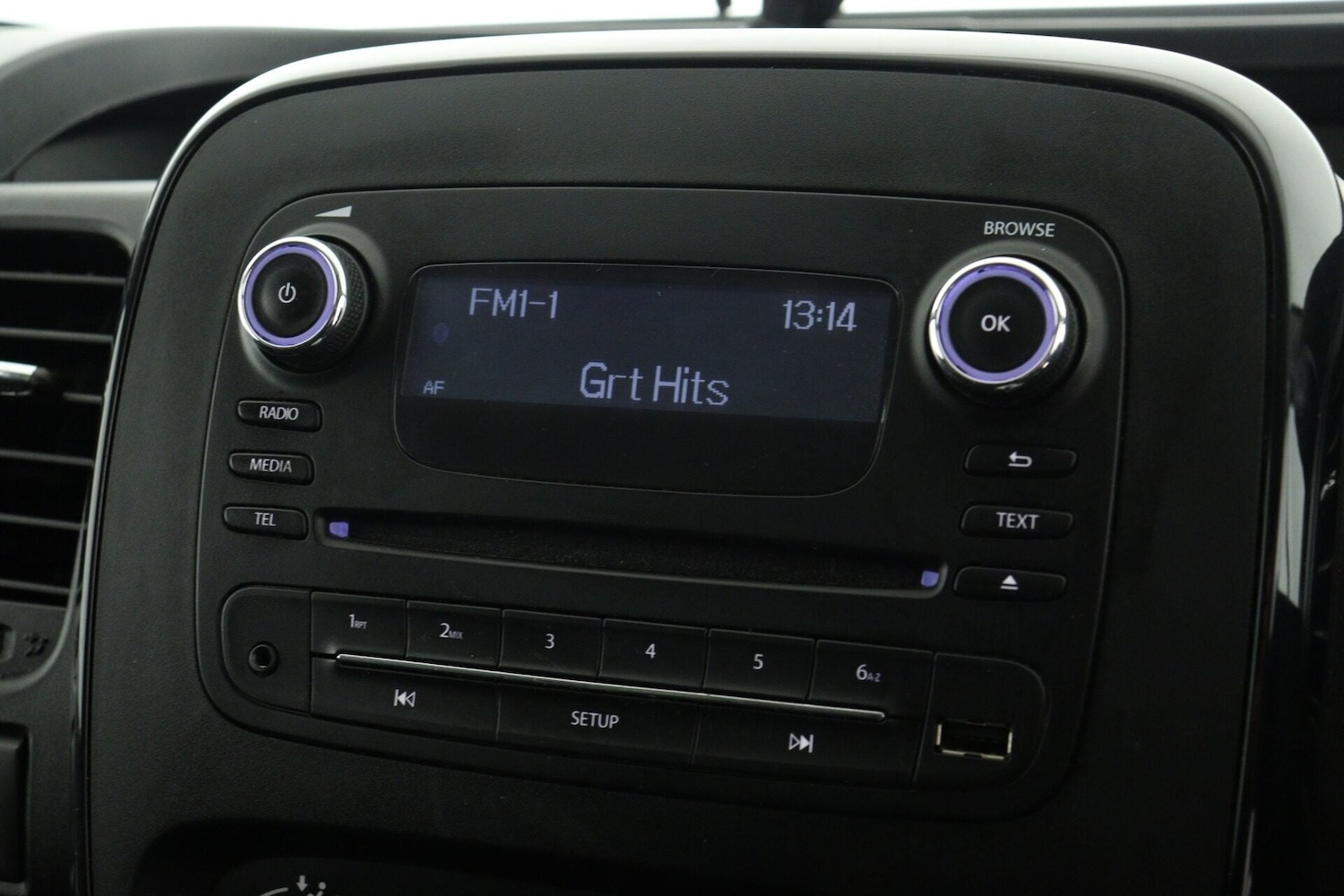 Used Vauxhall Vivaro 2017 for sale - 77873515: Photo 13