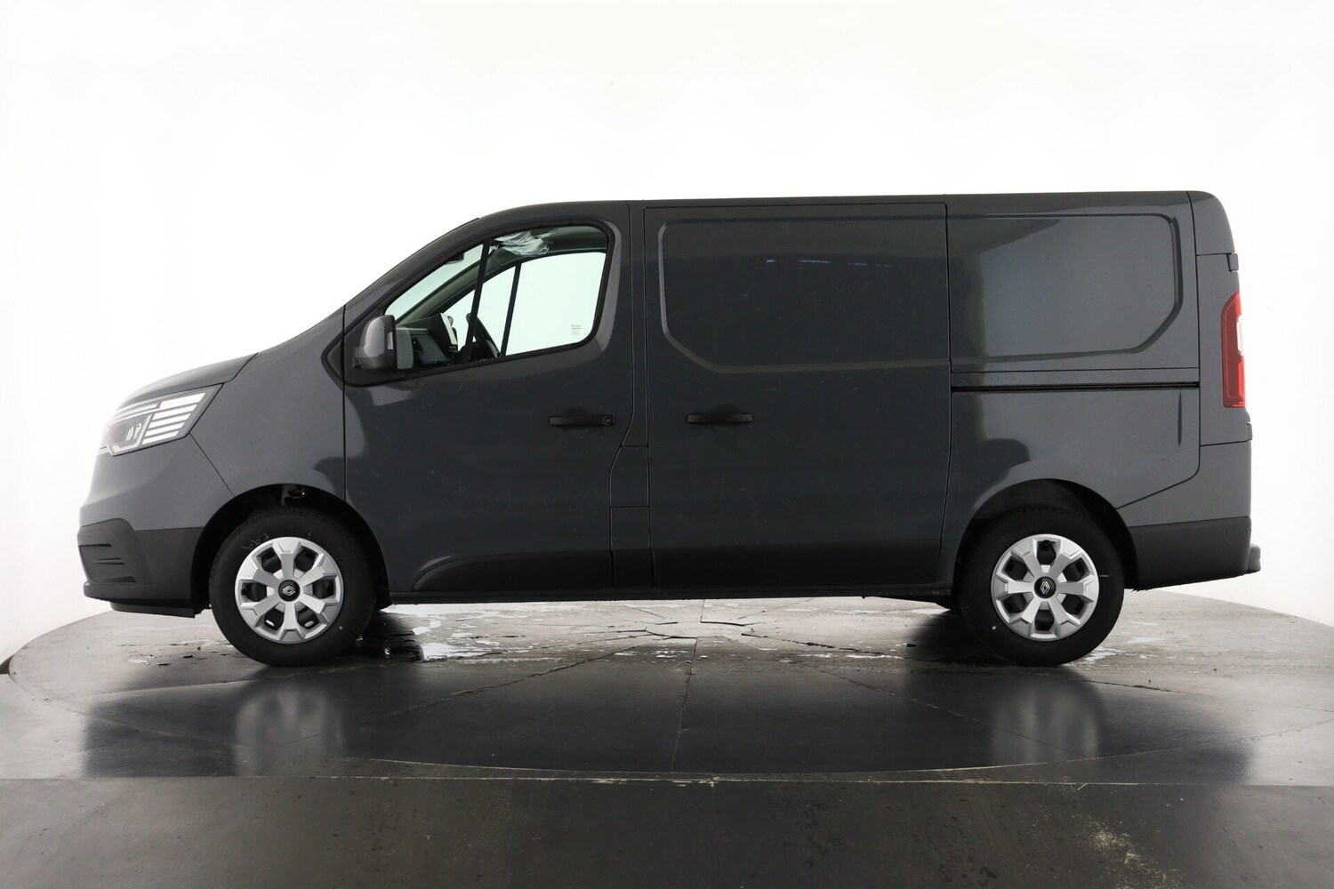 Used Renault Trafic 2025 for sale - 76682455: Photo 8