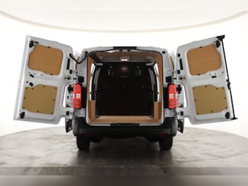 Used Vauxhall Vivaro 2024 for sale - 77135815: Photo