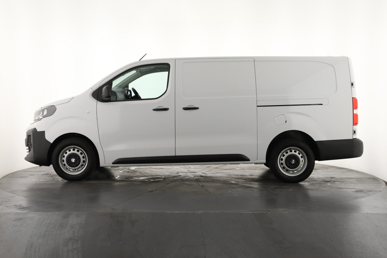 Used Vauxhall Vivaro 2024 for sale - 77135815: Photo 8