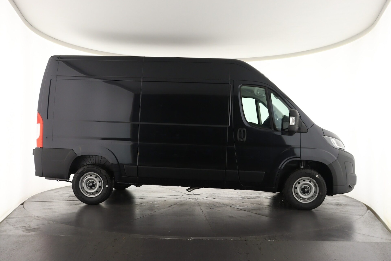 Used Peugeot Boxer 2025 for sale - 76476860: Photo 6