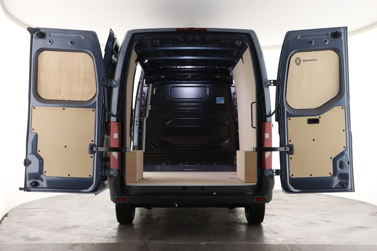 Used Renault Master 2026 for sale - 78038787: Photo 2