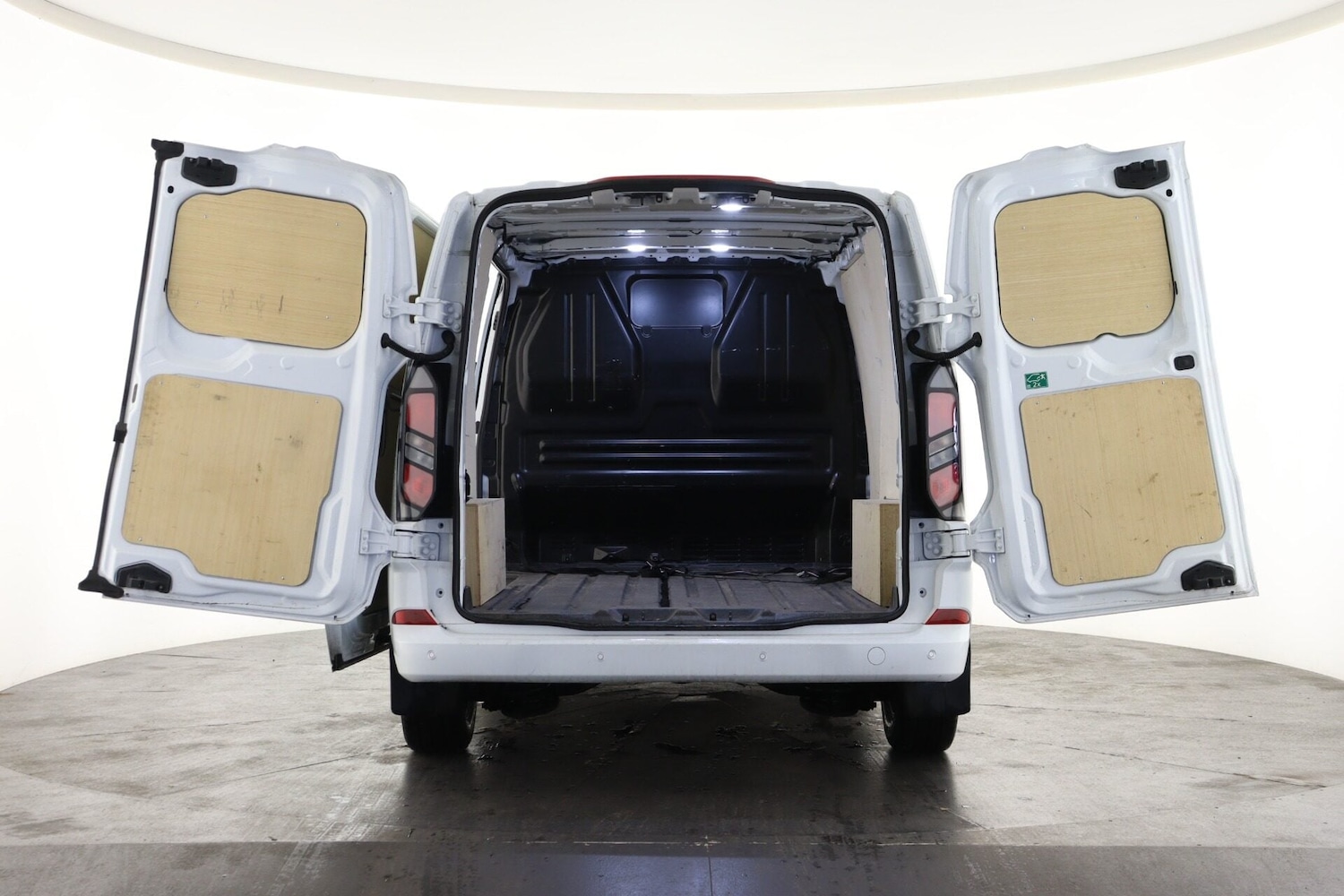 Used Ford Transit Custom 2025 for sale - 77490823: Photo 2