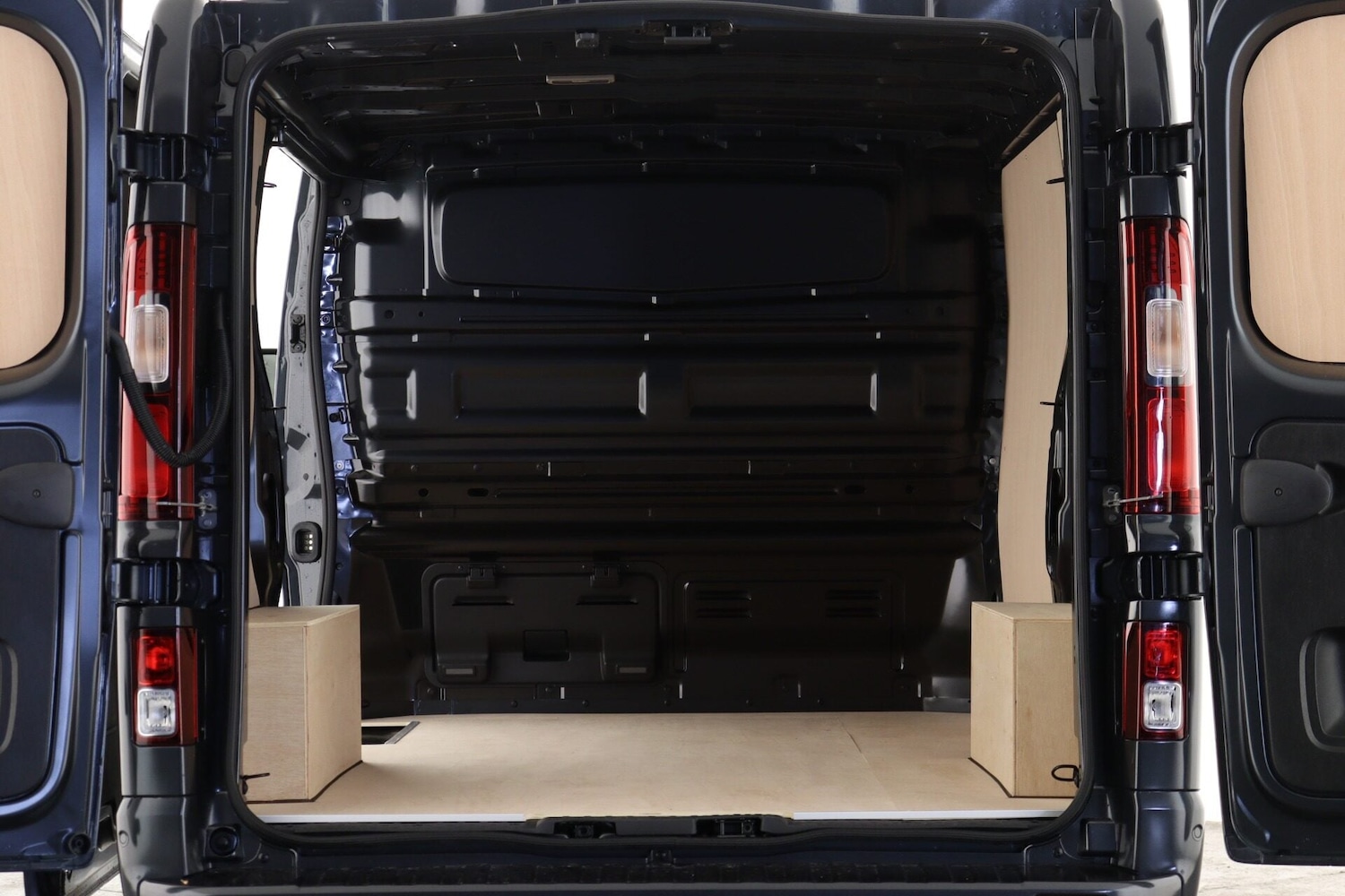 Used Renault Trafic 2026 for sale - 78168369: Photo 3