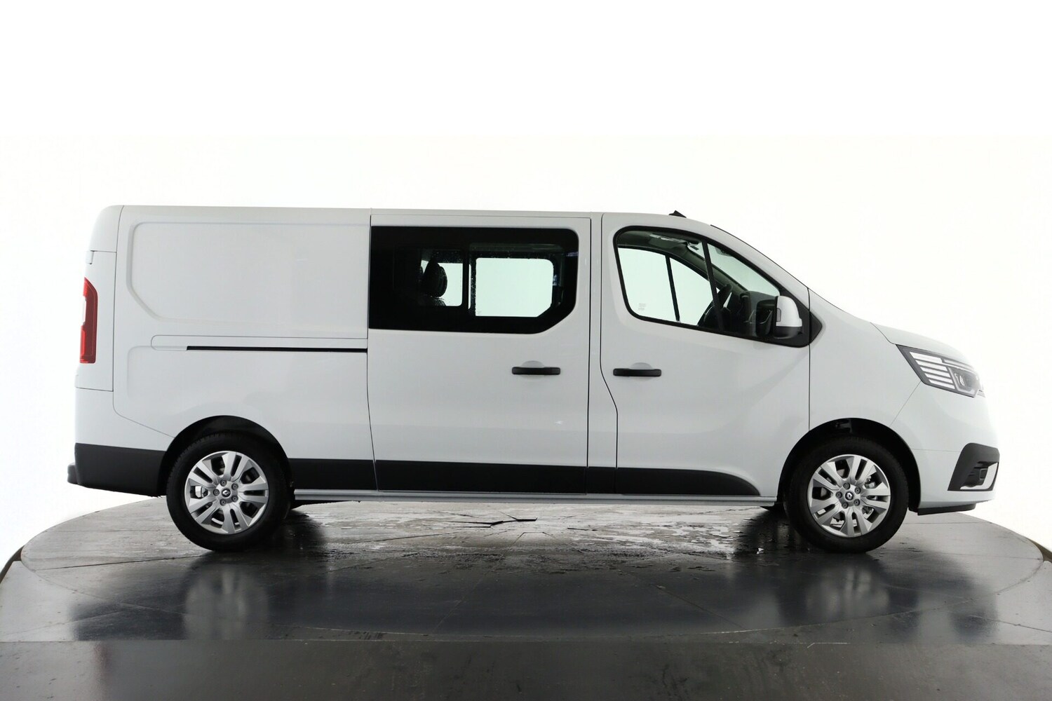 Used Renault Trafic 2026 for sale - 77915558: Photo 5