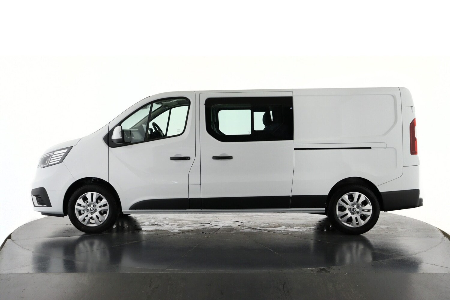 Used Renault Trafic 2026 for sale - 77915558: Photo 8