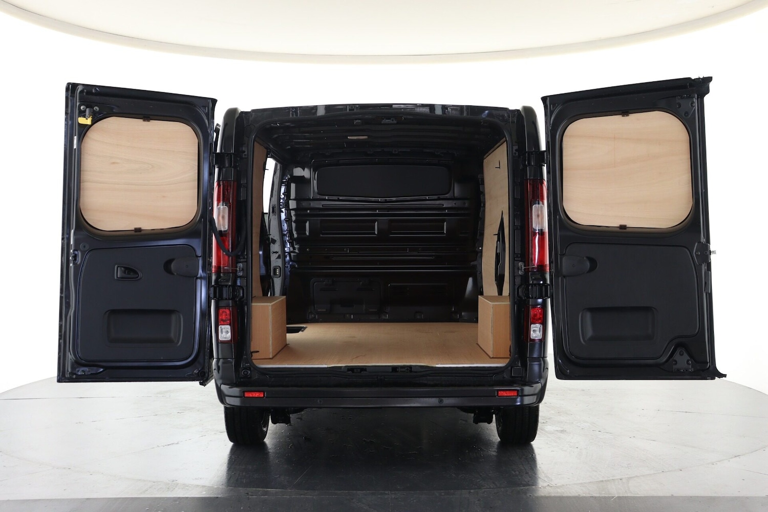 Used Renault Trafic 2025 for sale - 76649676: Photo 2