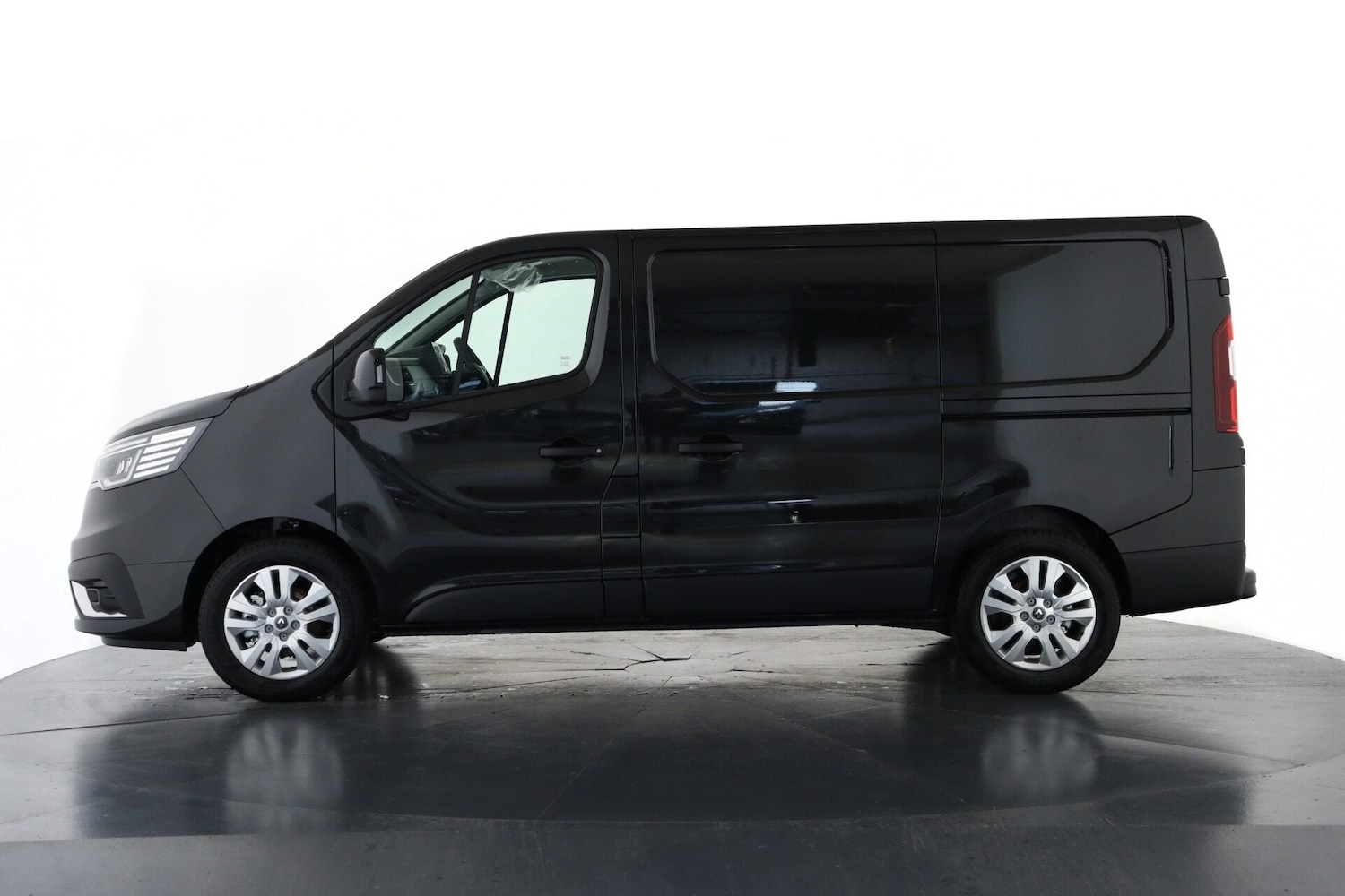 Used Renault Trafic 2025 for sale - 76904457: Photo 9