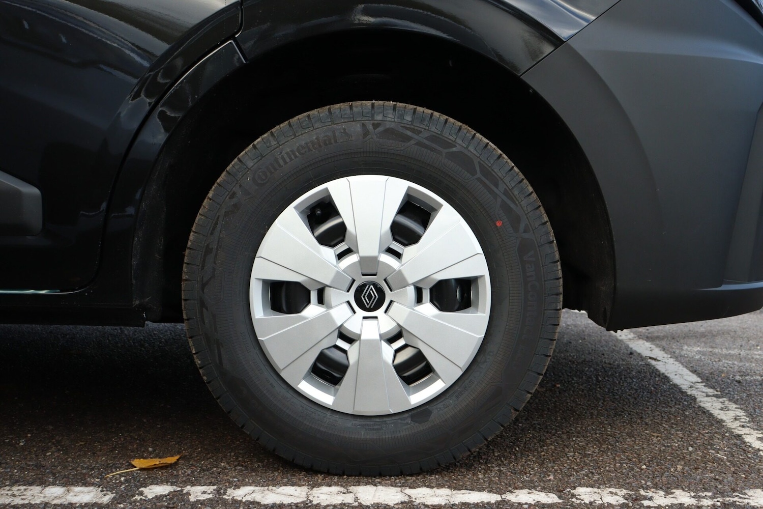 Used Renault Master 2025 for sale - 76363136: Photo 13