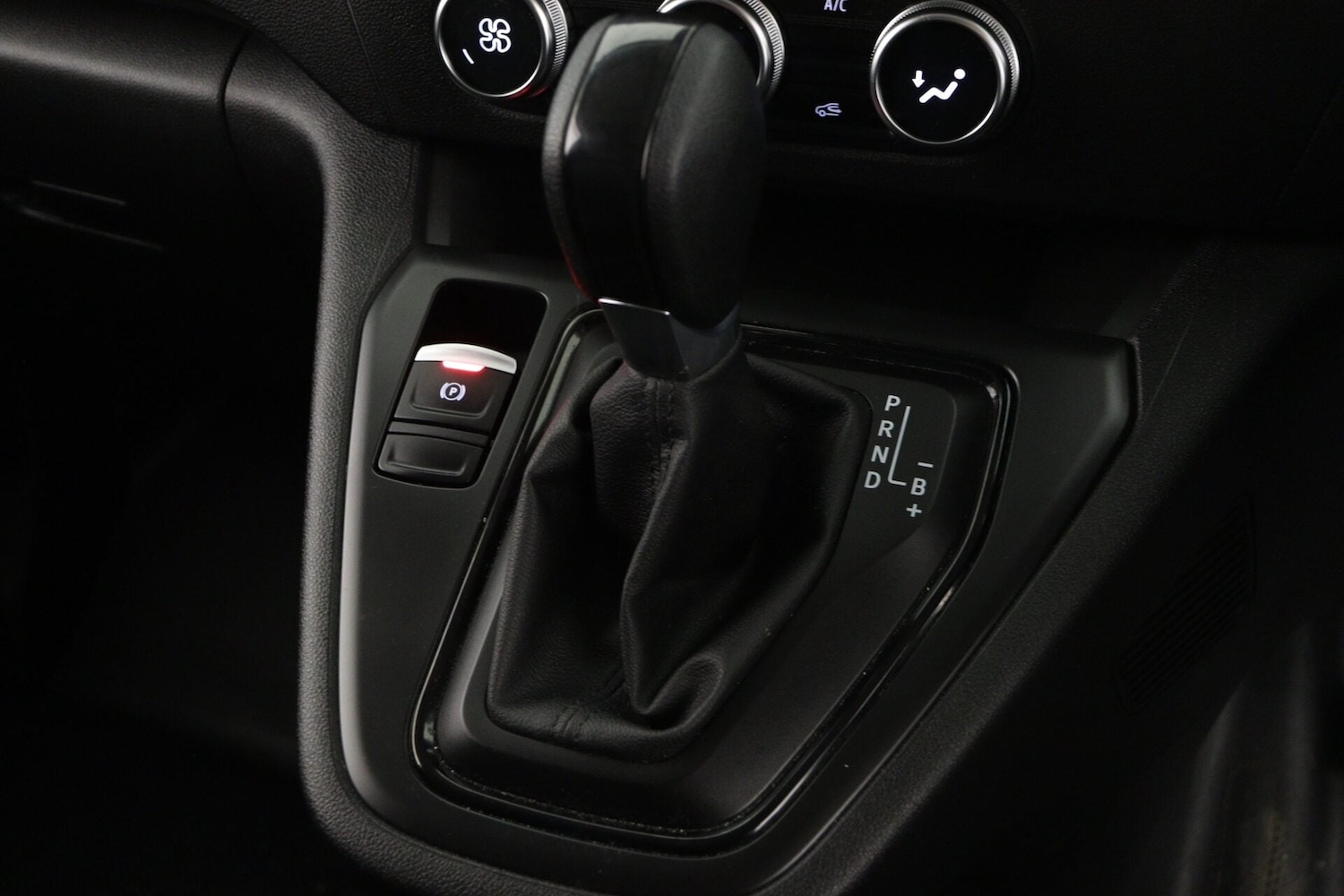 Used Nissan Other 2023 for sale - 77206983: Photo 18