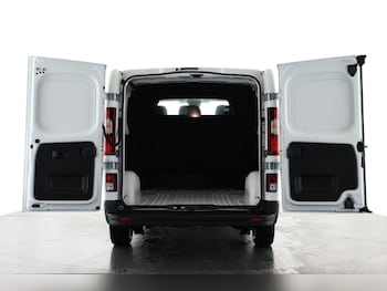 Used Renault Trafic 2025 for sale - 76102680: Photo