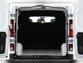 Used Renault Trafic 2025 for sale - 76102680: Photo
