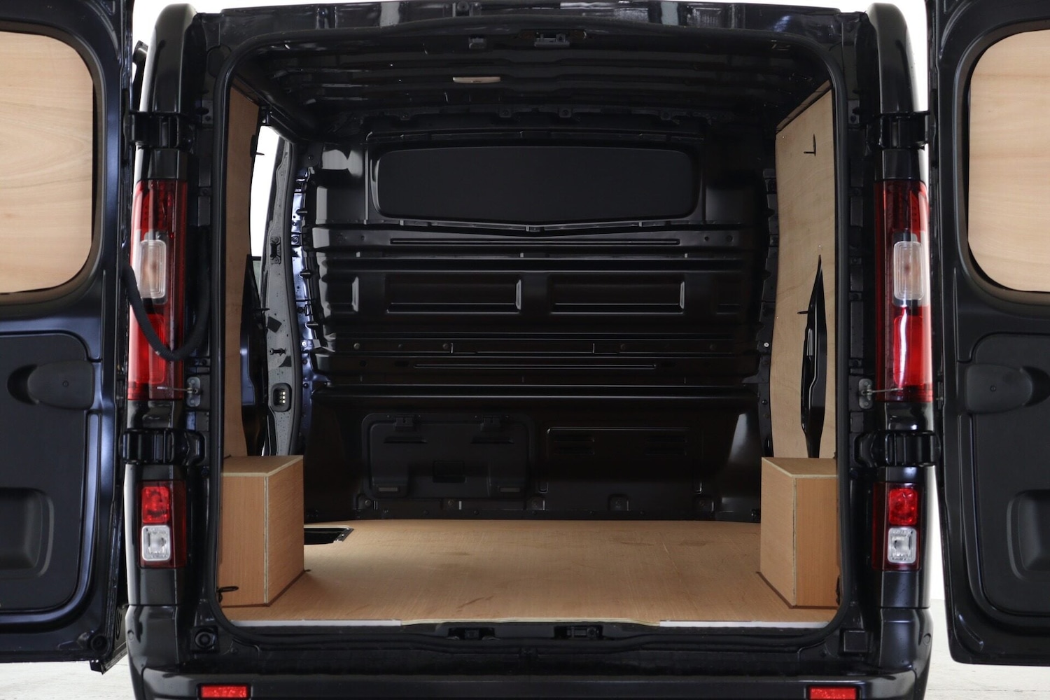 Used Renault Trafic 2026 for sale - 78053187: Photo 3