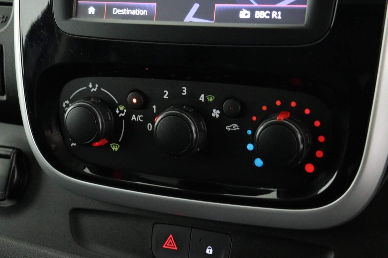 Used Renault Trafic 2019 for sale - 76631153: Photo 18