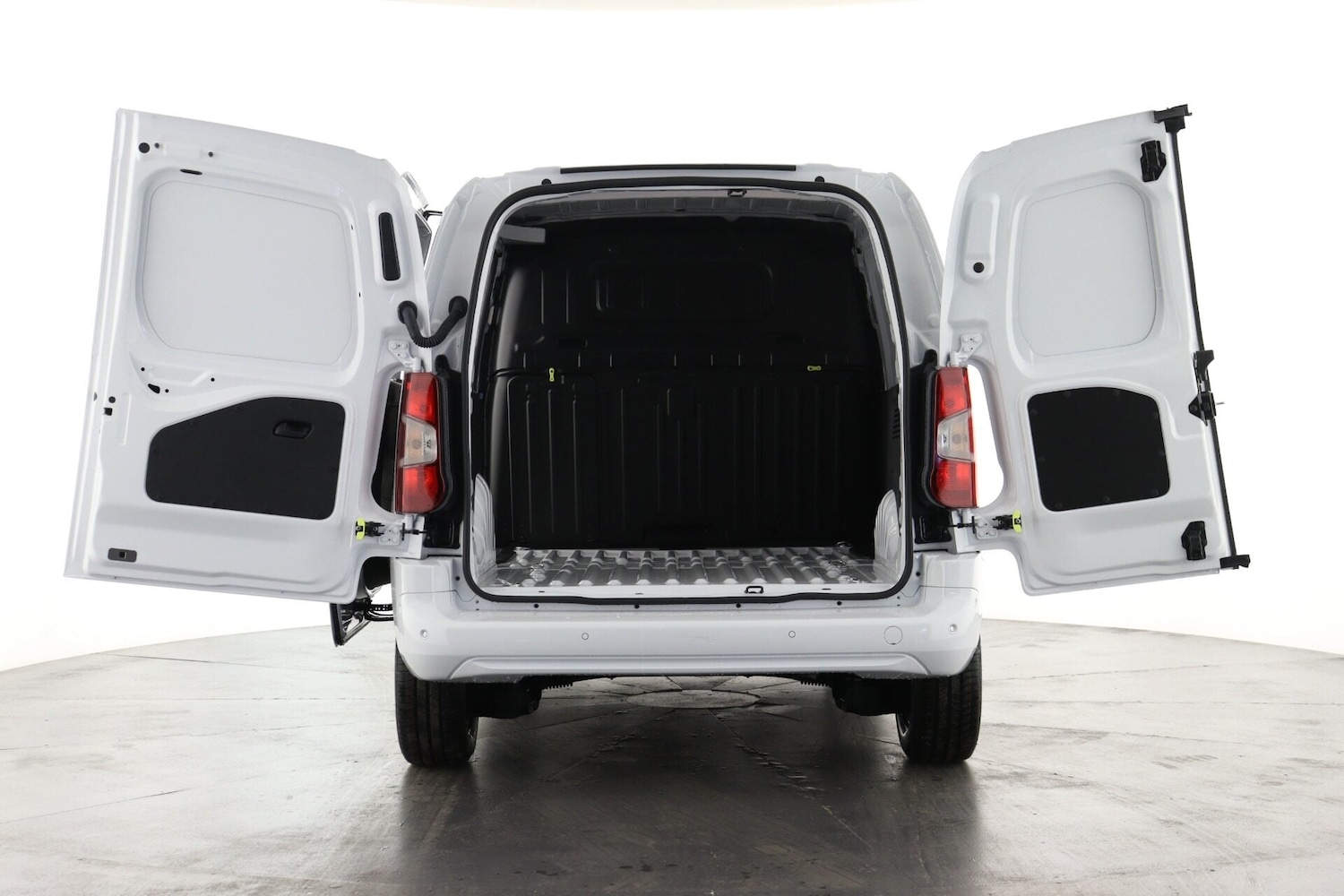 Used Peugeot Partner 2025 for sale - 77125808: Photo 2