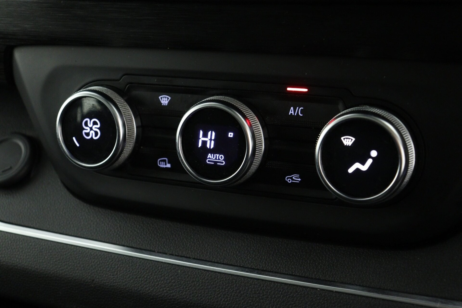 Used Renault Trafic 2022 for sale - 77351318: Photo 19