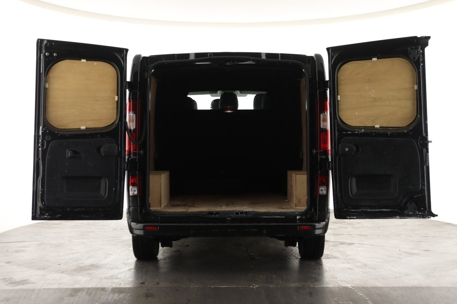 Used Renault Trafic 2022 for sale - 77351318: Photo 2