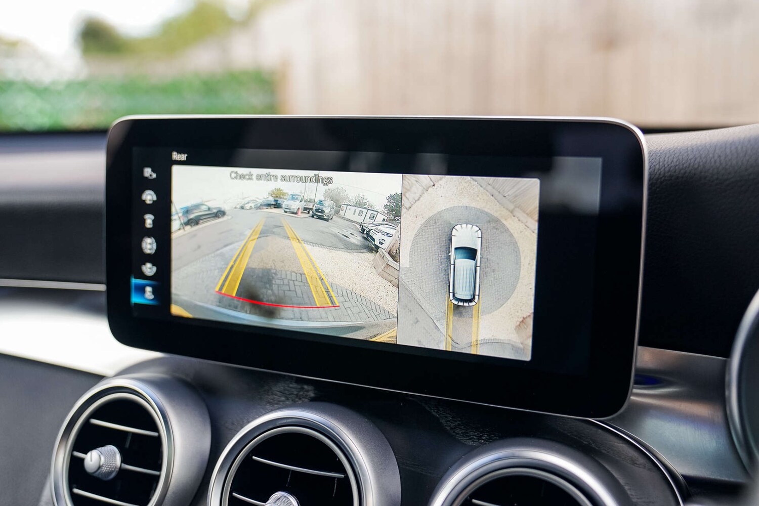 Used Mercedes-Benz GLC 2020 for sale - 76363945: Photo 14