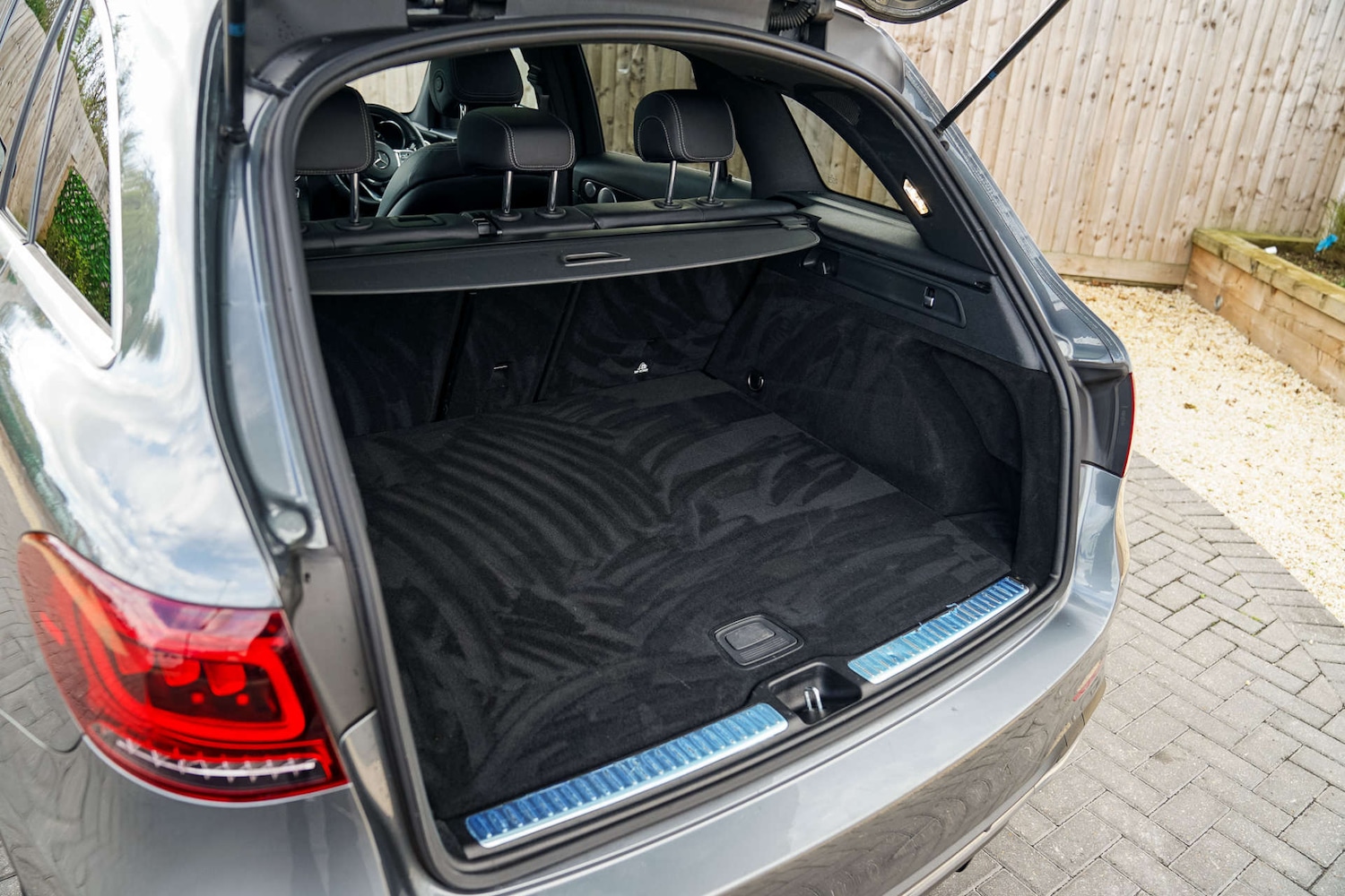 Used Mercedes-Benz GLC 2020 for sale - 76363945: Photo 17