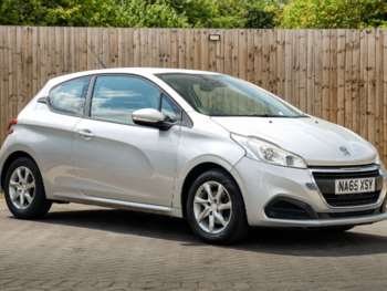Used Peugeot 208 2015 for sale - 75146369: Photo