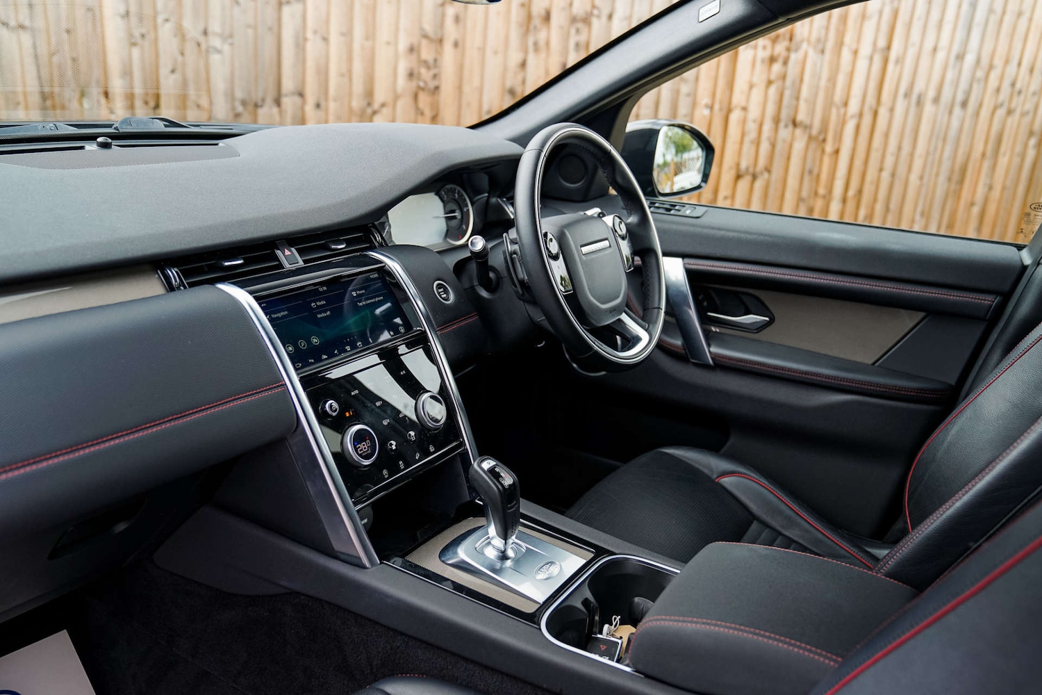 Used Land Rover Discovery Sport 2020 for sale - 76275296: Photo 24