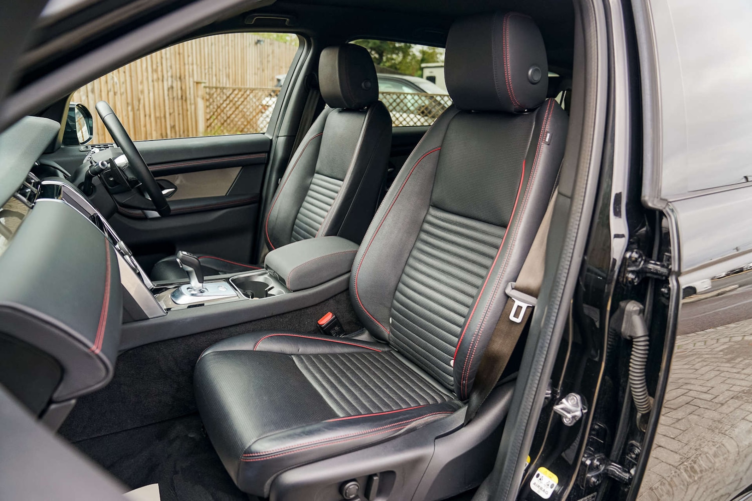 Used Land Rover Discovery Sport 2020 for sale - 76275296: Photo 25