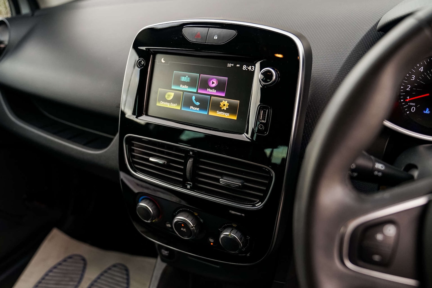 Used Renault Clio 2019 for sale - 76064542: Photo 14