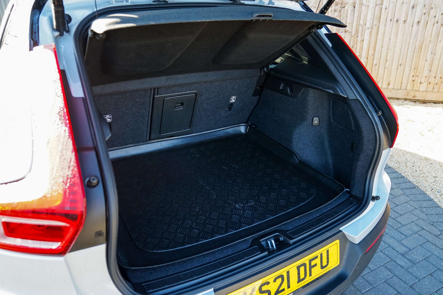 Used Volvo XC40 2021 for sale - 76530923: Photo 24