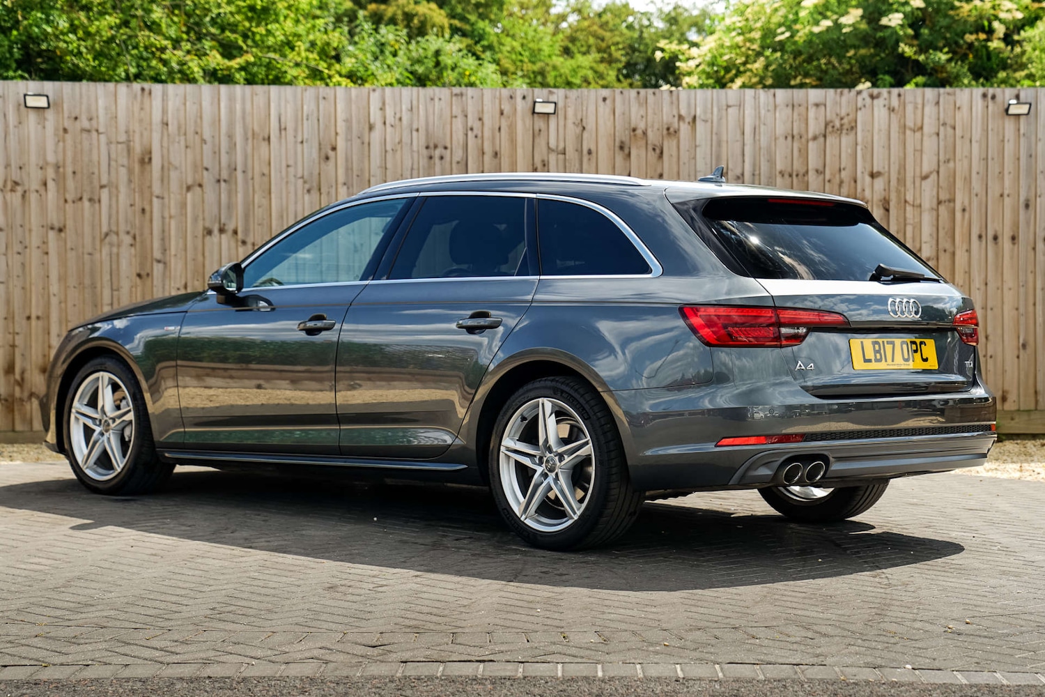 Used Audi A4 2017 for sale - 76656454: Photo 8