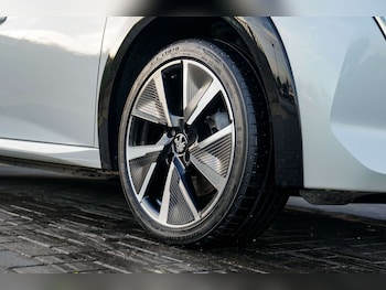 Used Peugeot 208 2020 for sale - 76884349: Photo