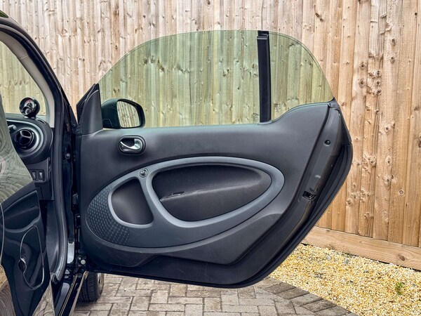 Used smart fortwo 2019 for sale - 75338331: Photo 11