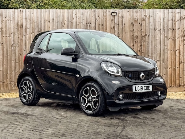 Used smart fortwo 2019 for sale - 75338331: Photo 1