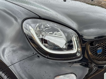 Used smart fortwo 2019 for sale - 75338331: Photo