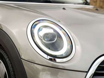Used MINI Hatch 2018 for sale - 74721232: Photo