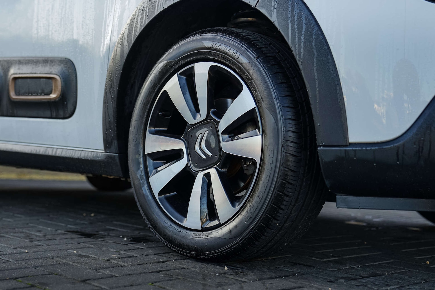 Used Citroen C3 2023 for sale - 76547263: Photo 2