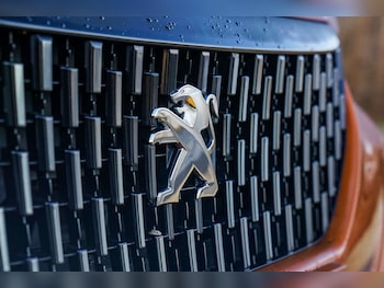 Used Peugeot 2008 2020 for sale - 76711656: Photo