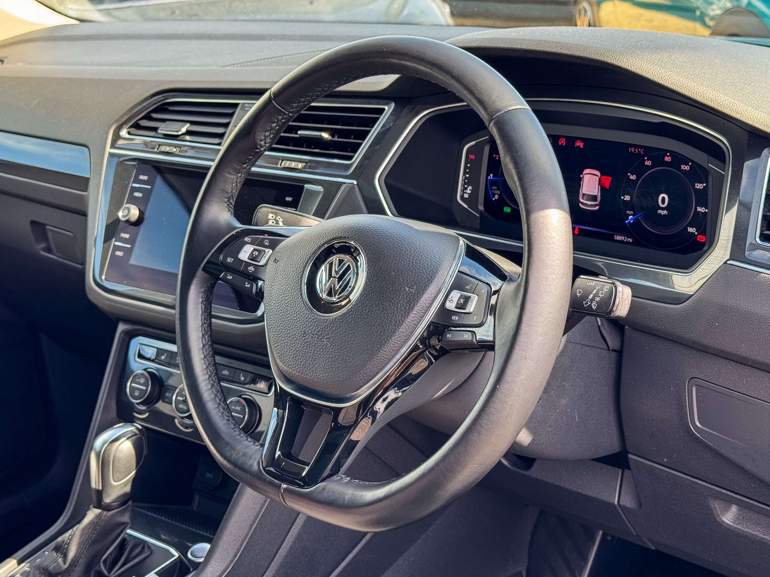 Used Volkswagen Tiguan 2019 for sale - 76299550: Photo 10