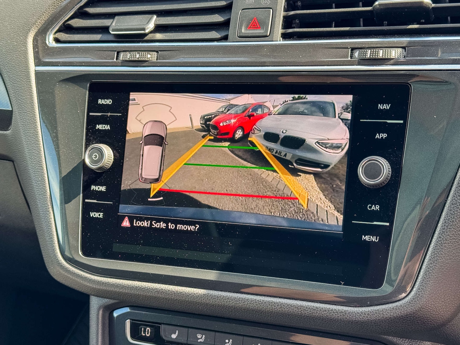 Used Volkswagen Tiguan 2019 for sale - 76299550: Photo 11