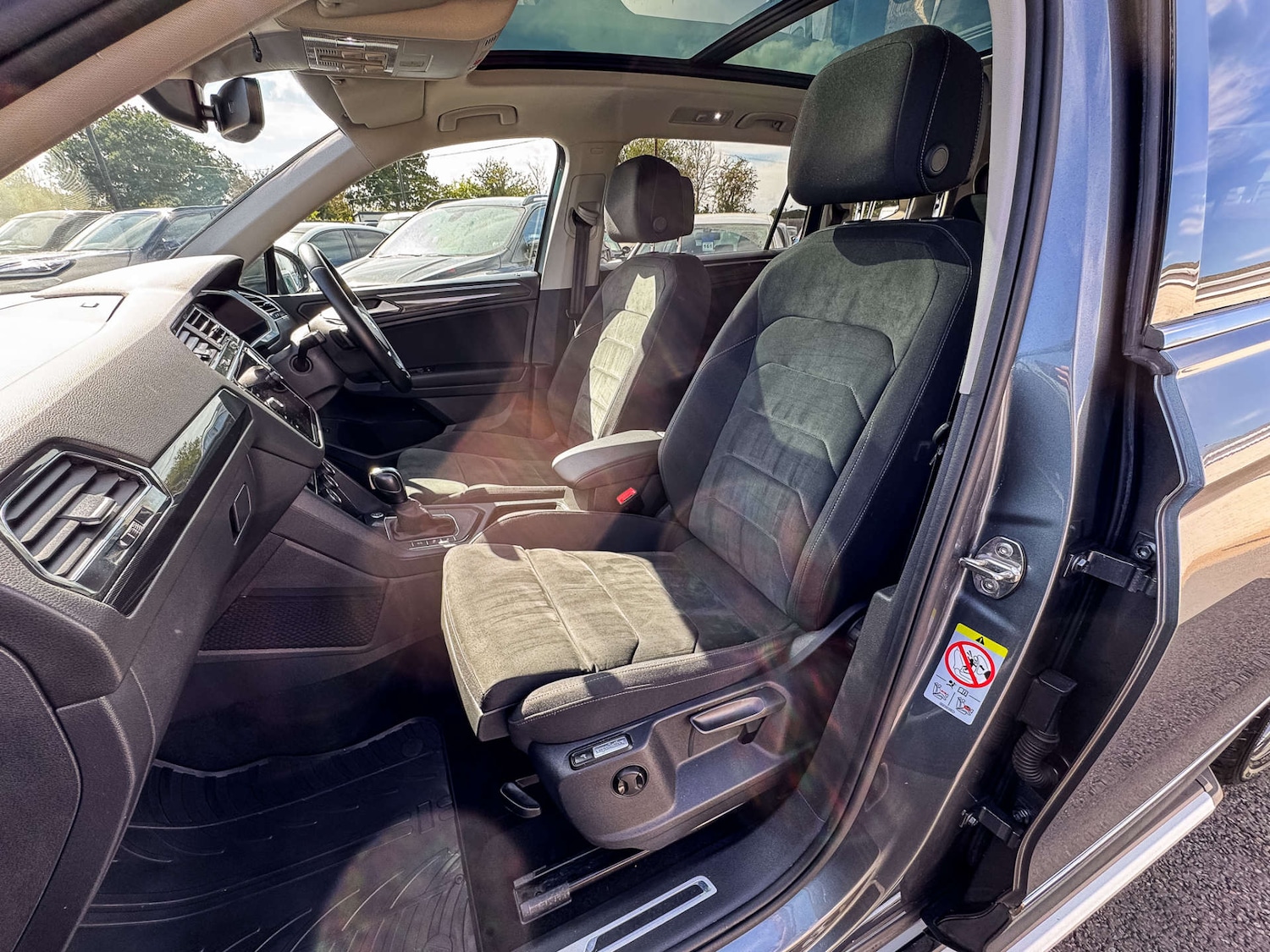 Used Volkswagen Tiguan 2019 for sale - 76299550: Photo 13