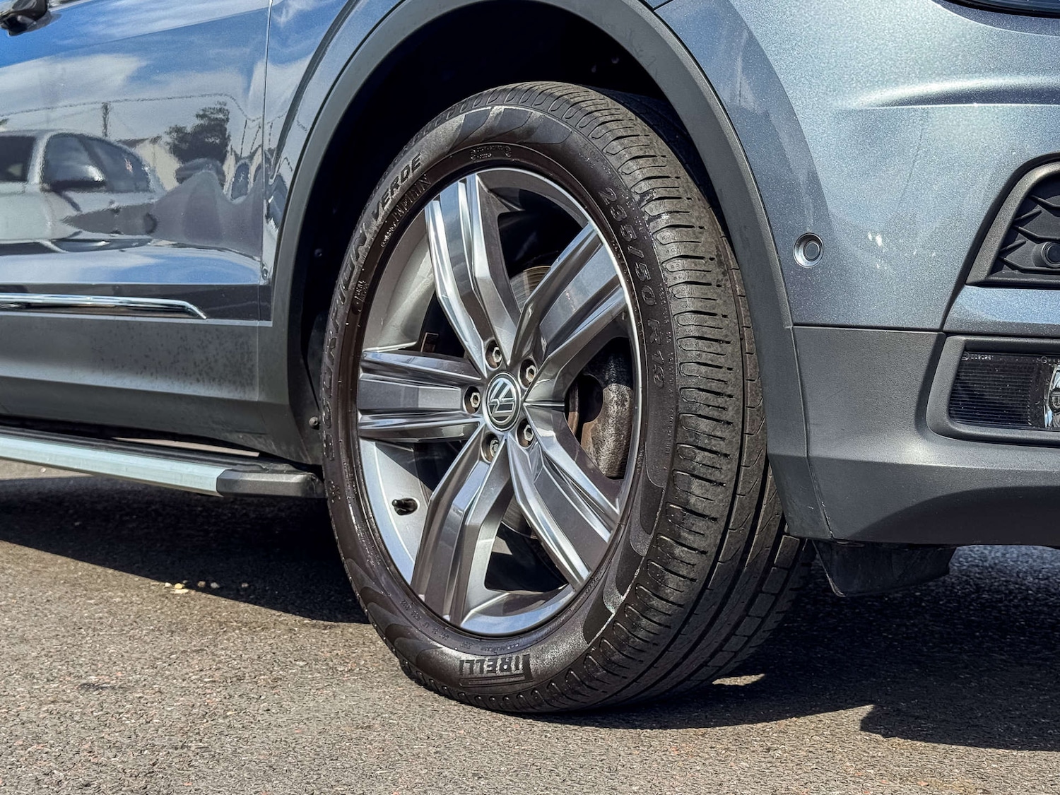 Used Volkswagen Tiguan 2019 for sale - 76299550: Photo 2