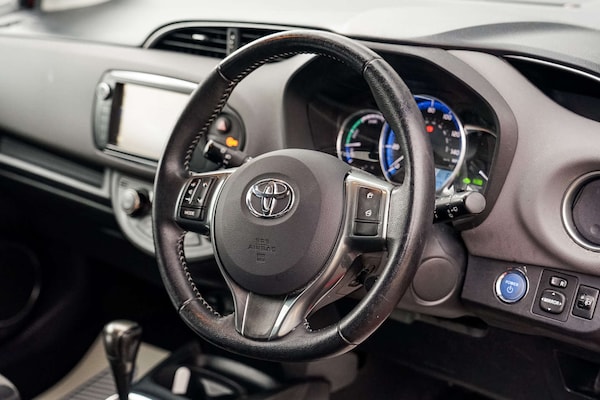 Used Toyota Yaris 2016 for sale - 76020197: Photo 13