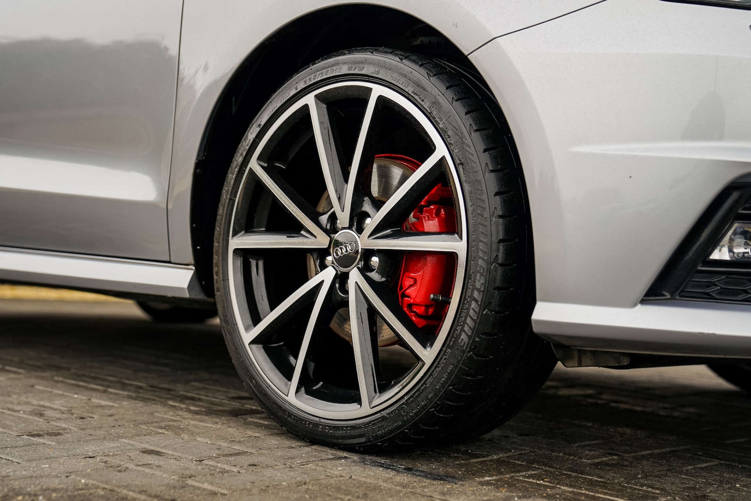 Used Audi A1 2017 for sale - 76525856: Photo 2