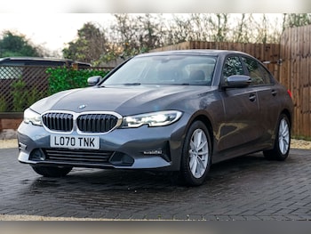 Used BMW 3 Series 2021 for sale - 76884352: Photo